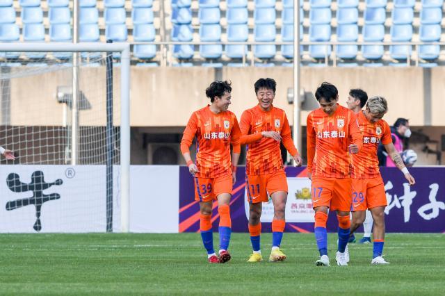 双杀！泰山连续5年进足协杯4强 连冠须挫上海双雄